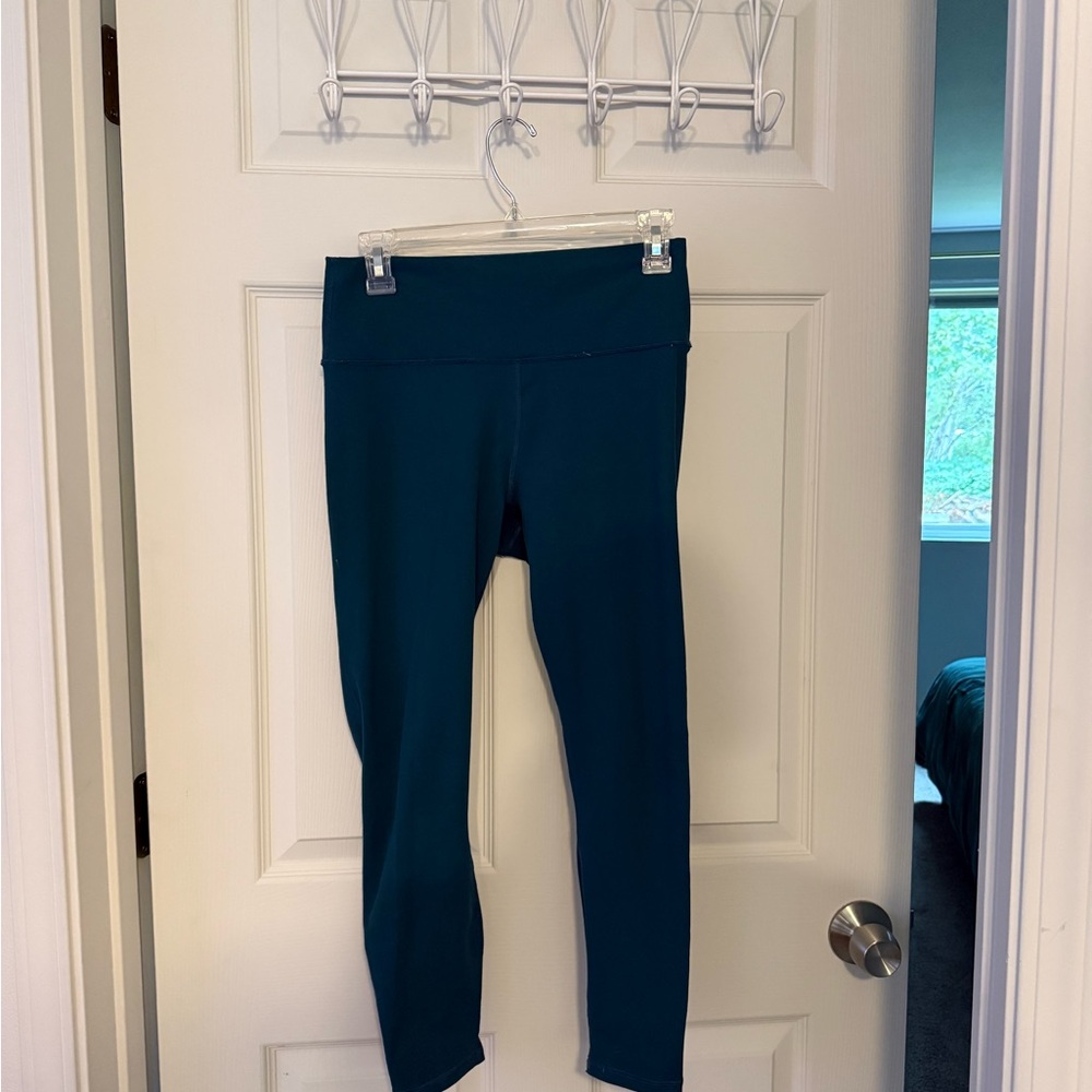 Bundle FOUR PAIRS Fabletics Powerhold high rise Crop legging size medium